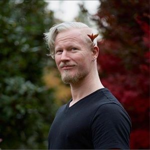 Meet your Posher, Stephen